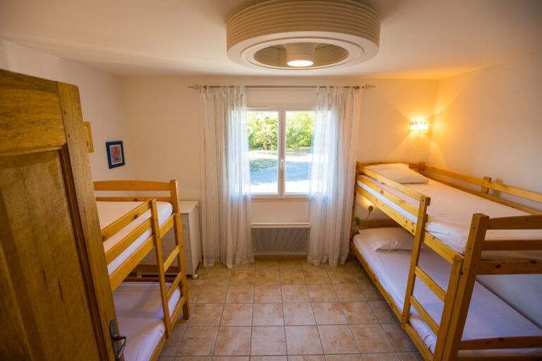 chambre enfants villa avec piscine
